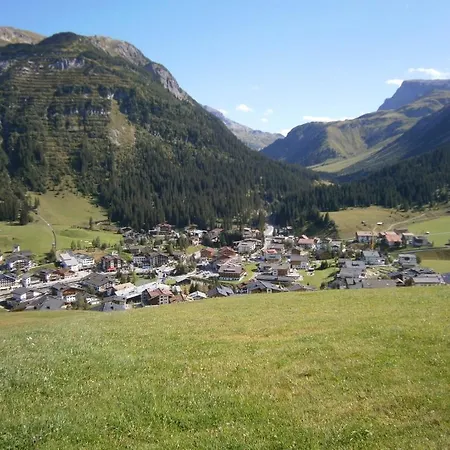 Bergmahder Lech am Arlberg
